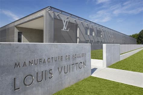 lvmh groupe louis vuitton italy s.r.l produzione|louis vuitton factory.